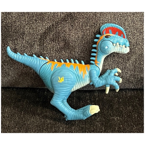 Jurassic World Hasbro Jw Sfx Dilophosaurus Toy - Picture 3 of 9